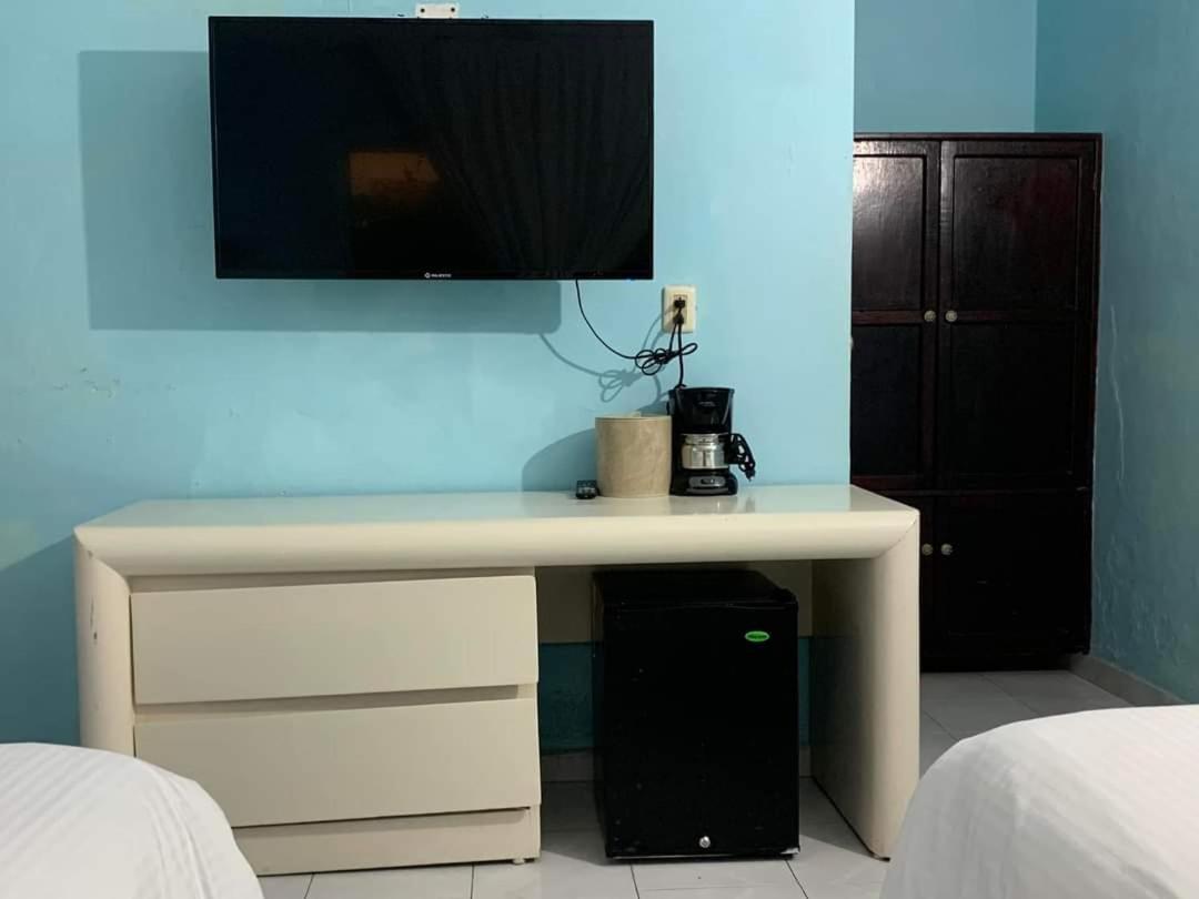 Hotel Hermanos Aguilar โกซูเมล ภายนอก รูปภาพ