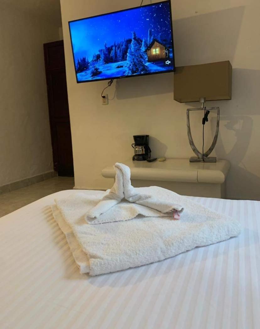 Hotel Hermanos Aguilar โกซูเมล ภายนอก รูปภาพ